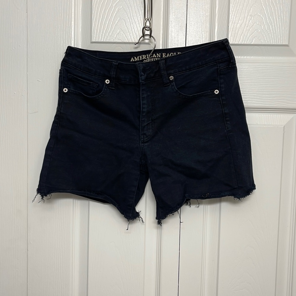 American Eagle shorts (black)